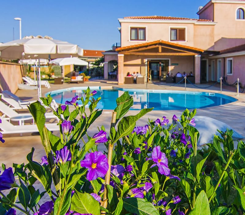 La piscina Hotel La Perla